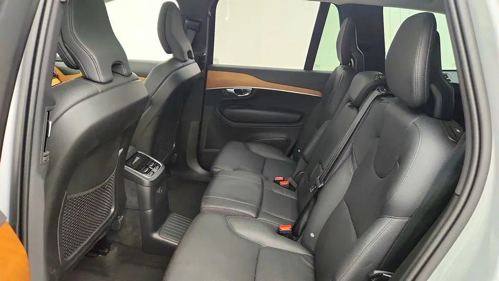 2025 Volvo XC90 - $44,995