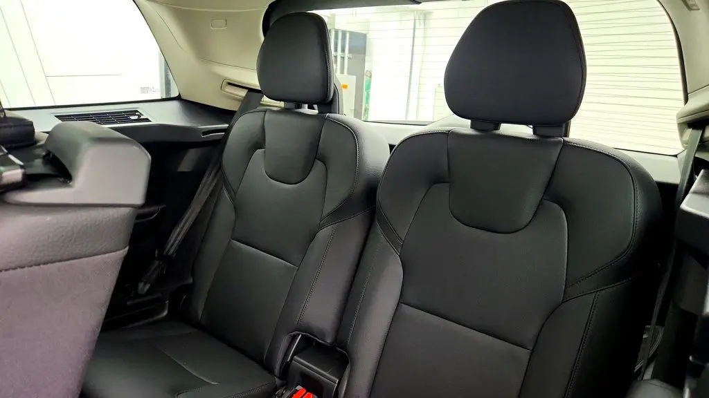 2025 Volvo XC90 - $44,995