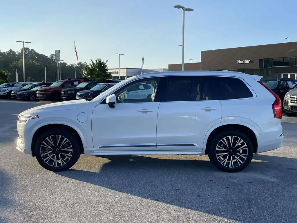 2025 Volvo XC90 - $61,400