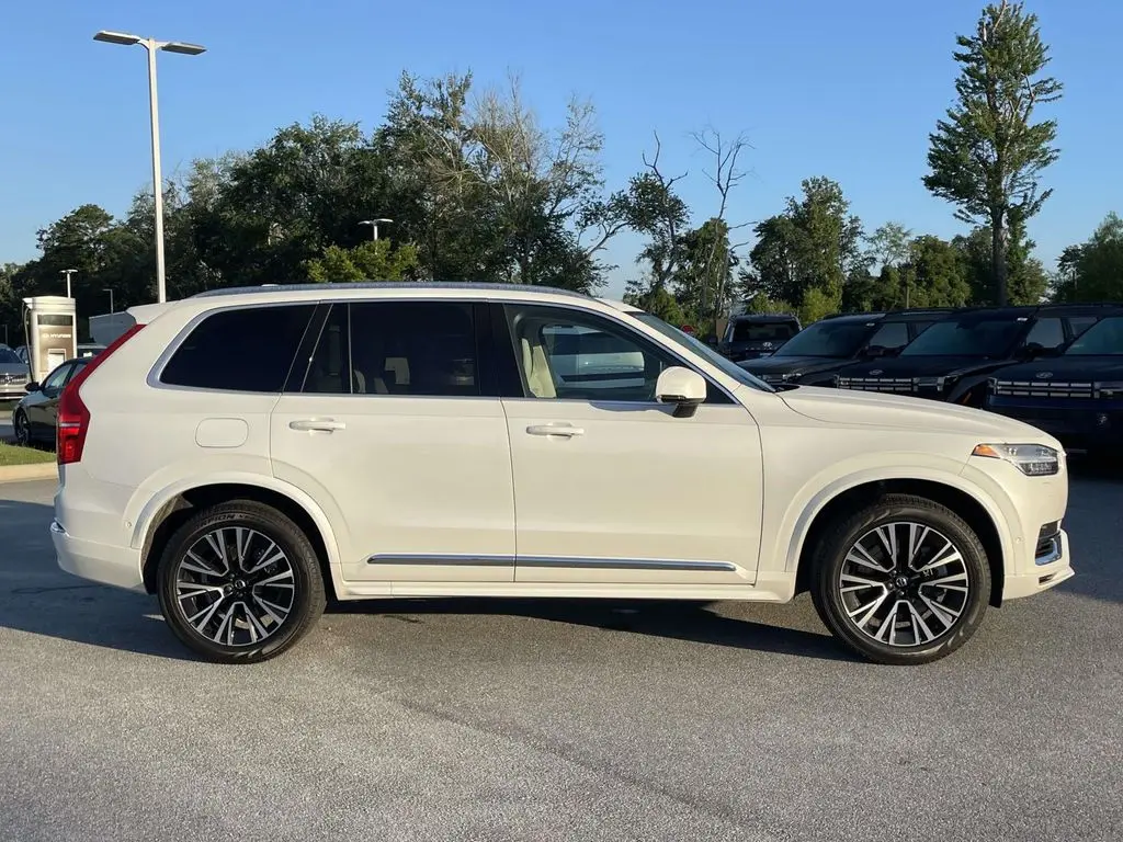 2025 Volvo XC90 - $61,400