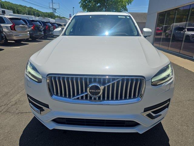 2025 Volvo XC90 - $54,899