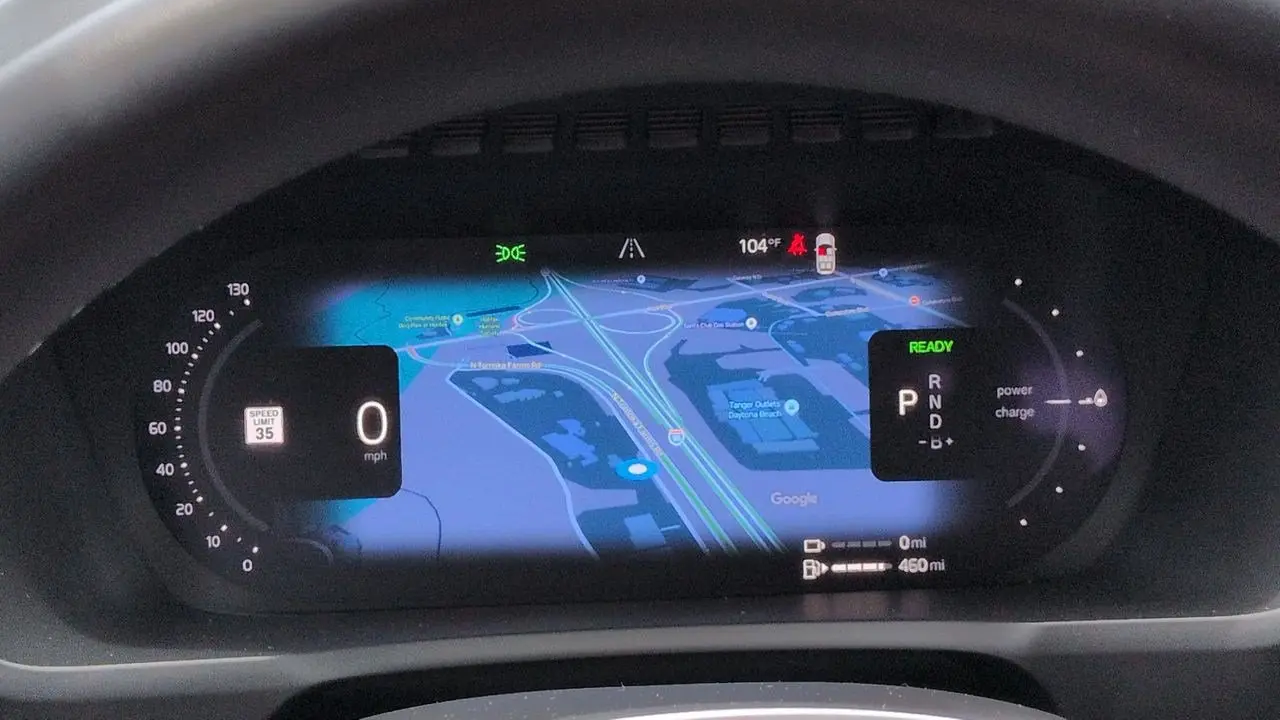 2025 Volvo XC90 T8 Ultra Bright Theme 7P