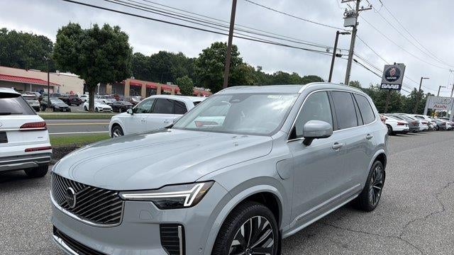 2025 Volvo XC90 T8 Ultra Bright Theme 7P