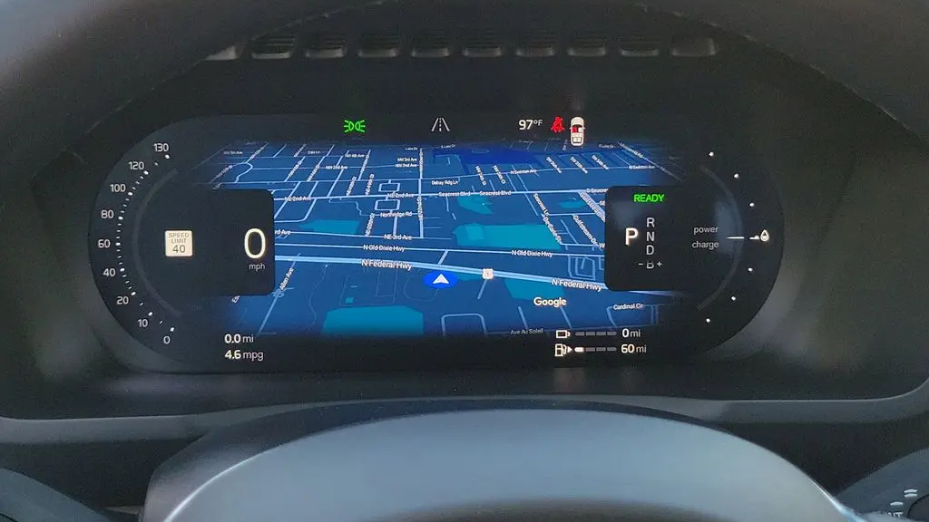 2025 Volvo XC90 T8 Ultra Bright Theme 7P