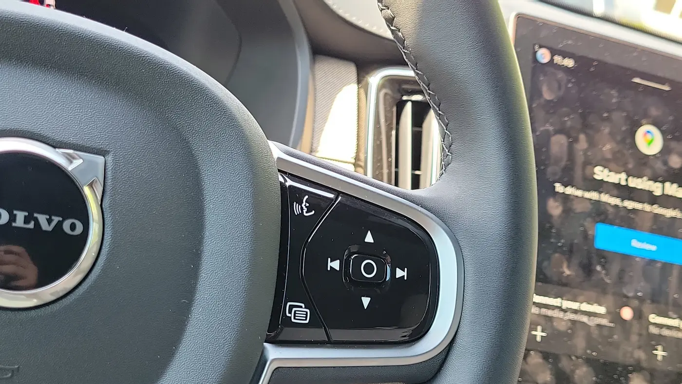 2026 Volvo XC90 T8 Core