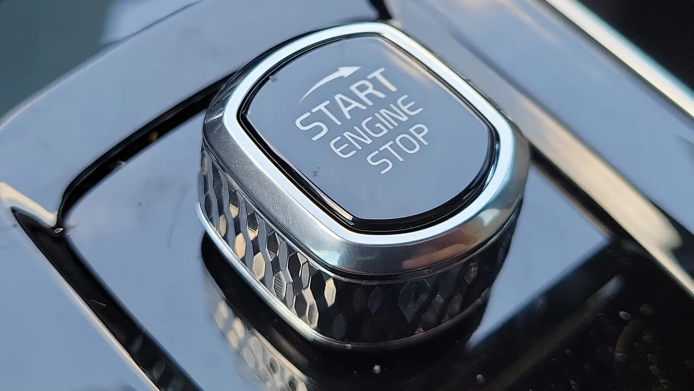 2026 Volvo XC90 T8 Core