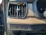 2026 XC90 Thumbnail 15