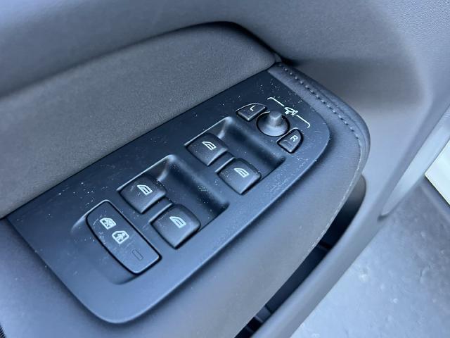 2026 Volvo XC60 - $61,976