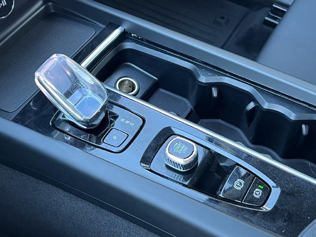 2026 Volvo XC60 - $61,976