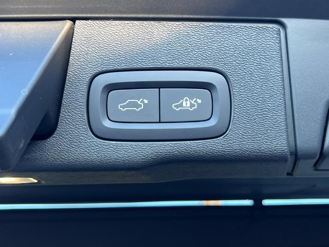 2026 Volvo XC60 - $61,976