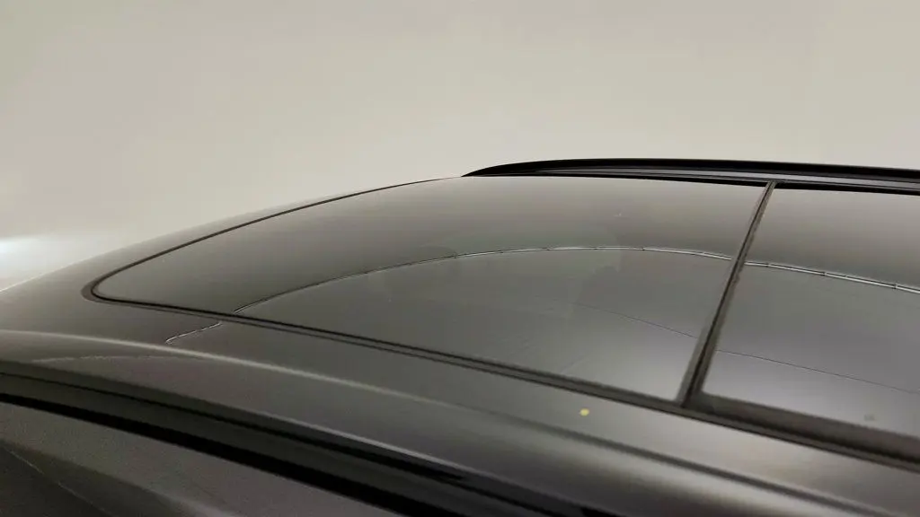 2025 Volvo XC60 T8 Plus Dark Theme