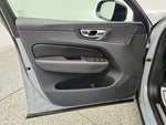 2025 XC60 Thumbnail 11
