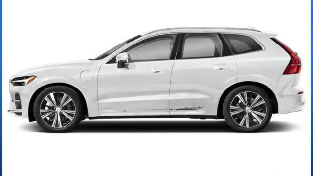 2025 Volvo XC60 T8 Plus Dark Theme