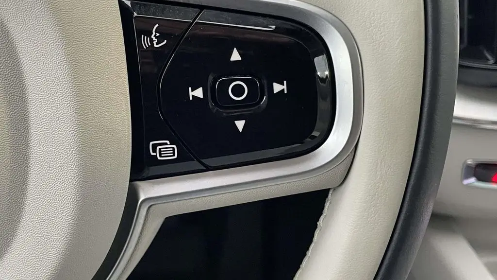 2026 Volvo XC60 T8 Ultra