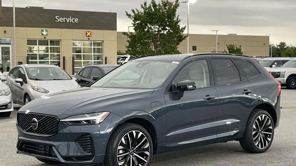 2026 Volvo XC60 T8 Ultra