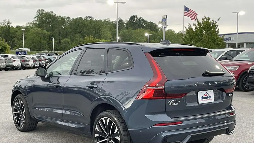 2026 Volvo XC60 T8 Ultra