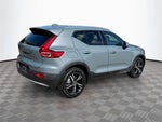 2023 XC40 Thumbnail 6