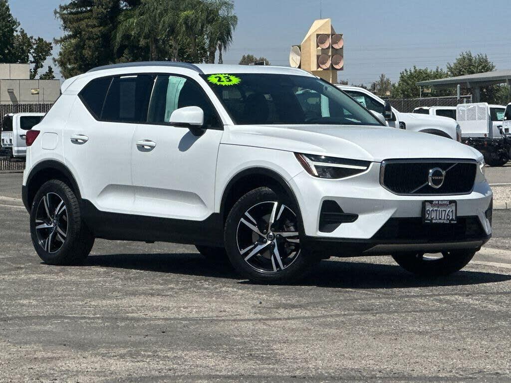 2023 Volvo XC40