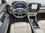 2023 XC40 Thumbnail 9