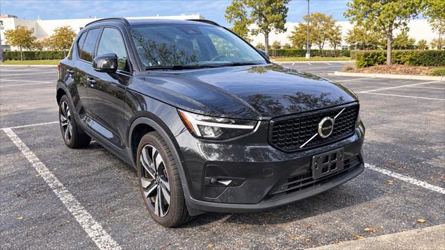 2023 Volvo XC40 - $27,198