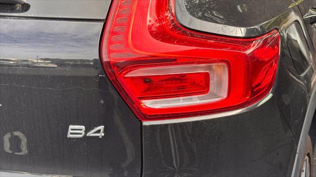 2023 Volvo XC40 - $27,198