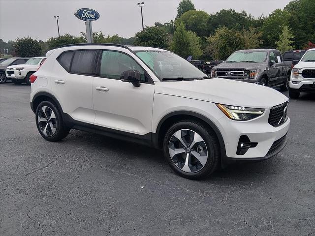 2023 Volvo XC40 - $21,036