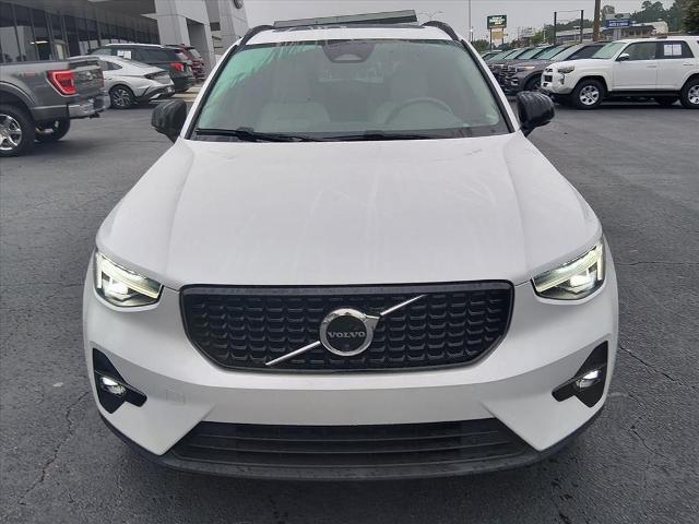 2023 Volvo XC40 - $21,036