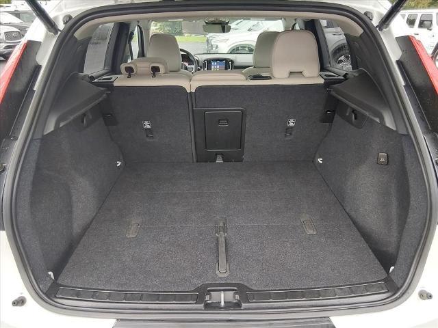 2023 Volvo XC40 - $21,036