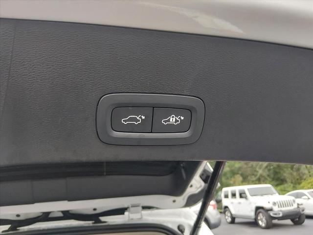 2023 Volvo XC40 - $21,036