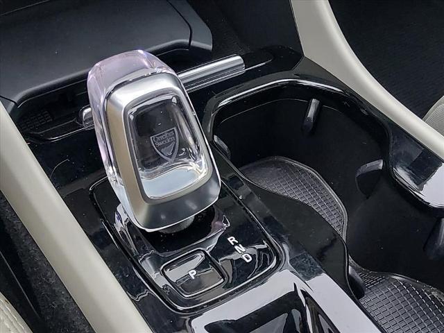 2023 Volvo XC40 - $21,036