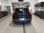 2023 XC40 Thumbnail 8