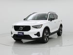 2023 XC40 Thumbnail 4