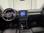 2023 XC40 Thumbnail 9