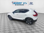 2023 XC40 Thumbnail 5