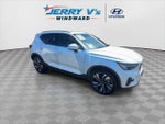 2023 XC40 Thumbnail 9
