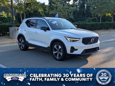 Photo of a 2023 Volvo XC40 B4 Ultimate Dark Theme 4DR SUV for sale