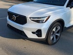 2023 XC40 Thumbnail 10