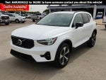 2023 XC40 Thumbnail 1