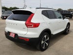 2023 XC40 Thumbnail 3