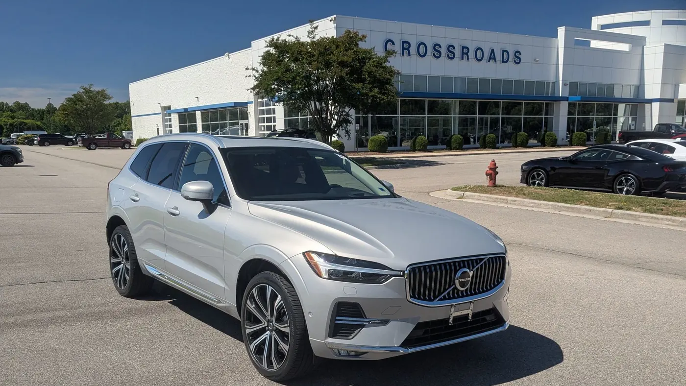 Preowned 2023 Volvo XC60 B5 Ultimate Bright Theme for Sale