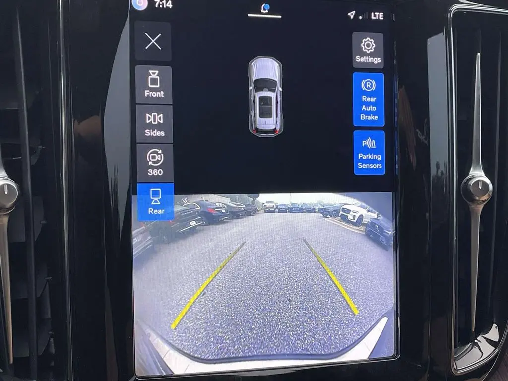 2023 Volvo XC60 - $42,480