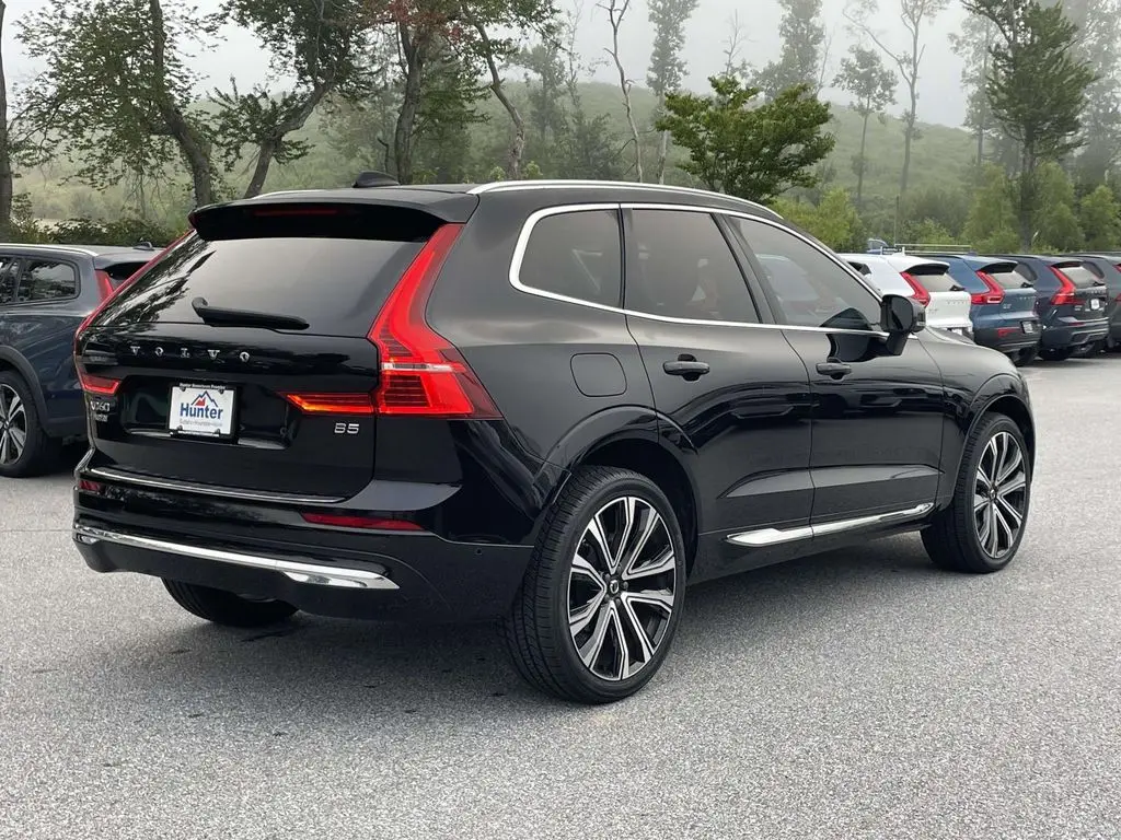 2023 Volvo XC60 - $42,480
