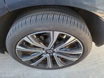 2023 XC60 Thumbnail 1