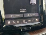 2023 XC60 Thumbnail 25