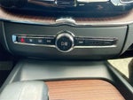 2023 XC60 Thumbnail 17