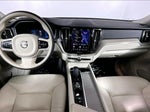 2023 XC60 Thumbnail 15
