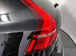 2023 XC60 Thumbnail 29