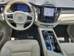 2023 XC60 Thumbnail 13