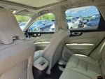 2023 XC60 Thumbnail 15