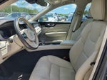2023 XC60 Thumbnail 17